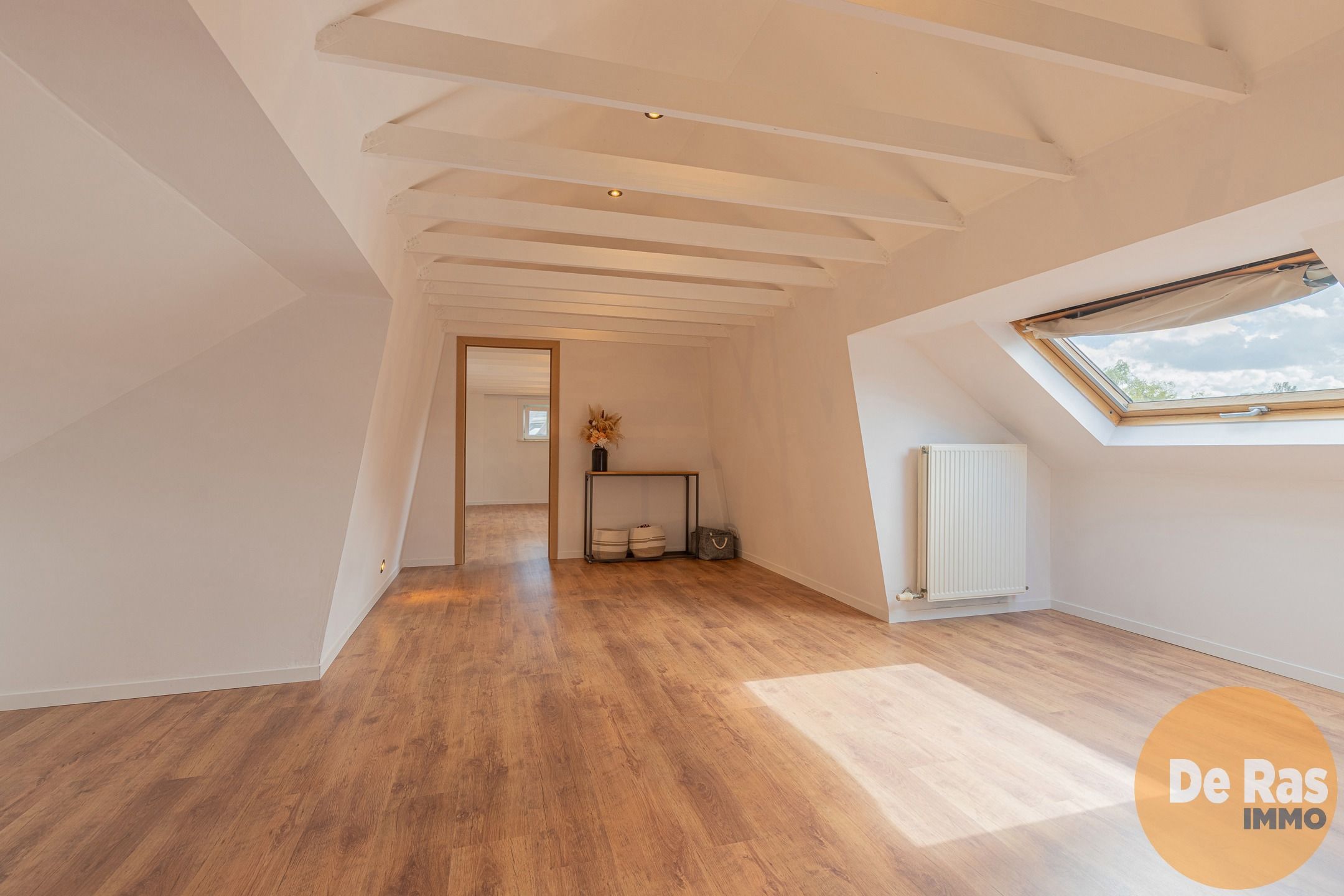 MEERBEKE - Charmante, rustig gelegen vernieuwde woning foto 16