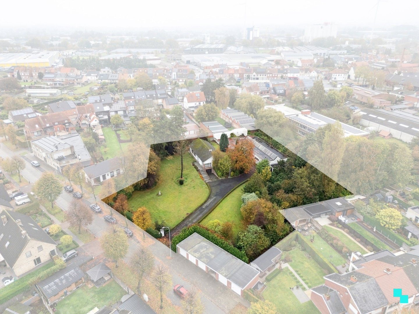 Projectgrond van 4.094m² in Izegem op grens met Rumbeke foto {{pictureIndex}}