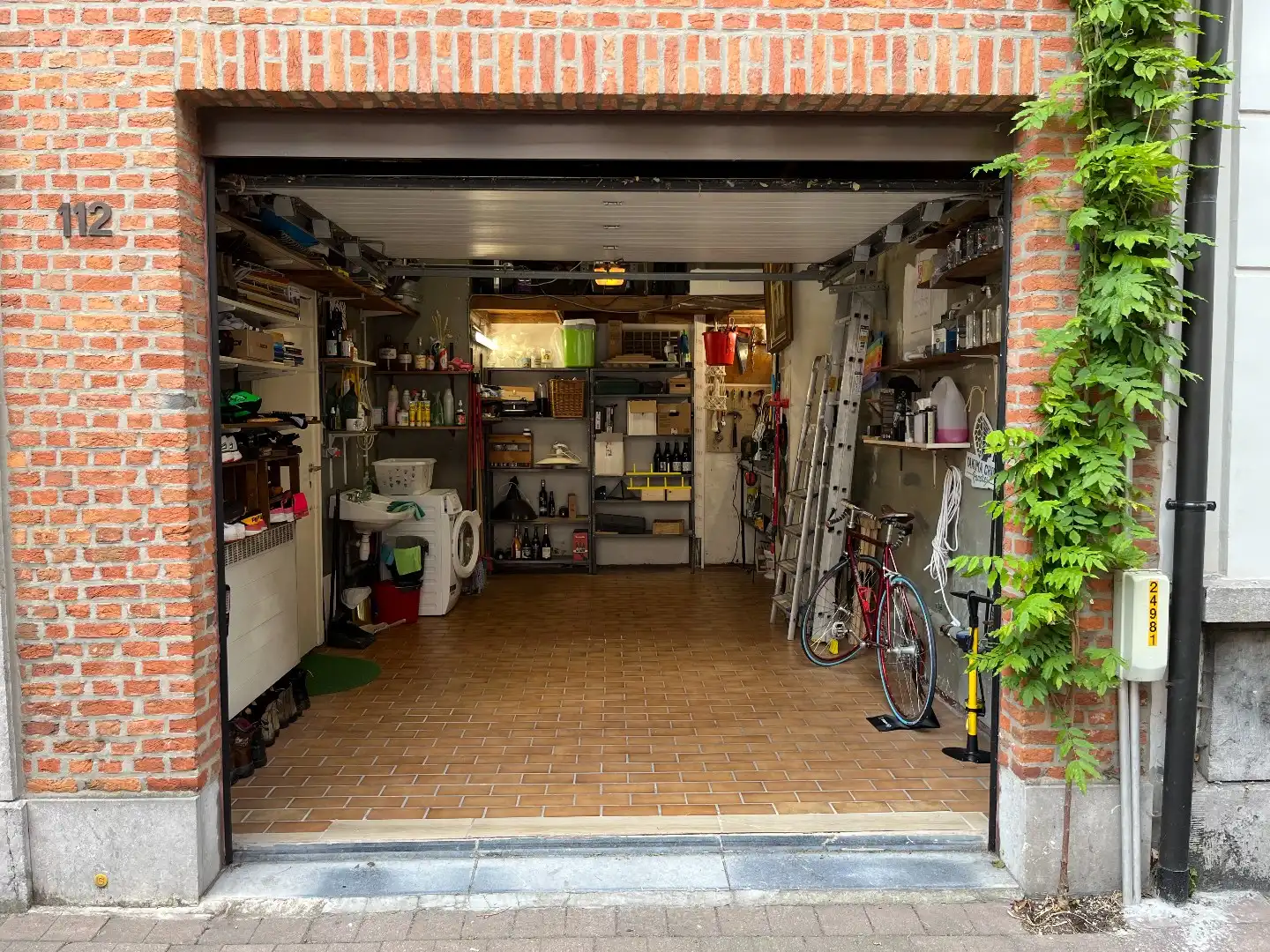 Hiddem gem met tuin in hippe buurt foto 24