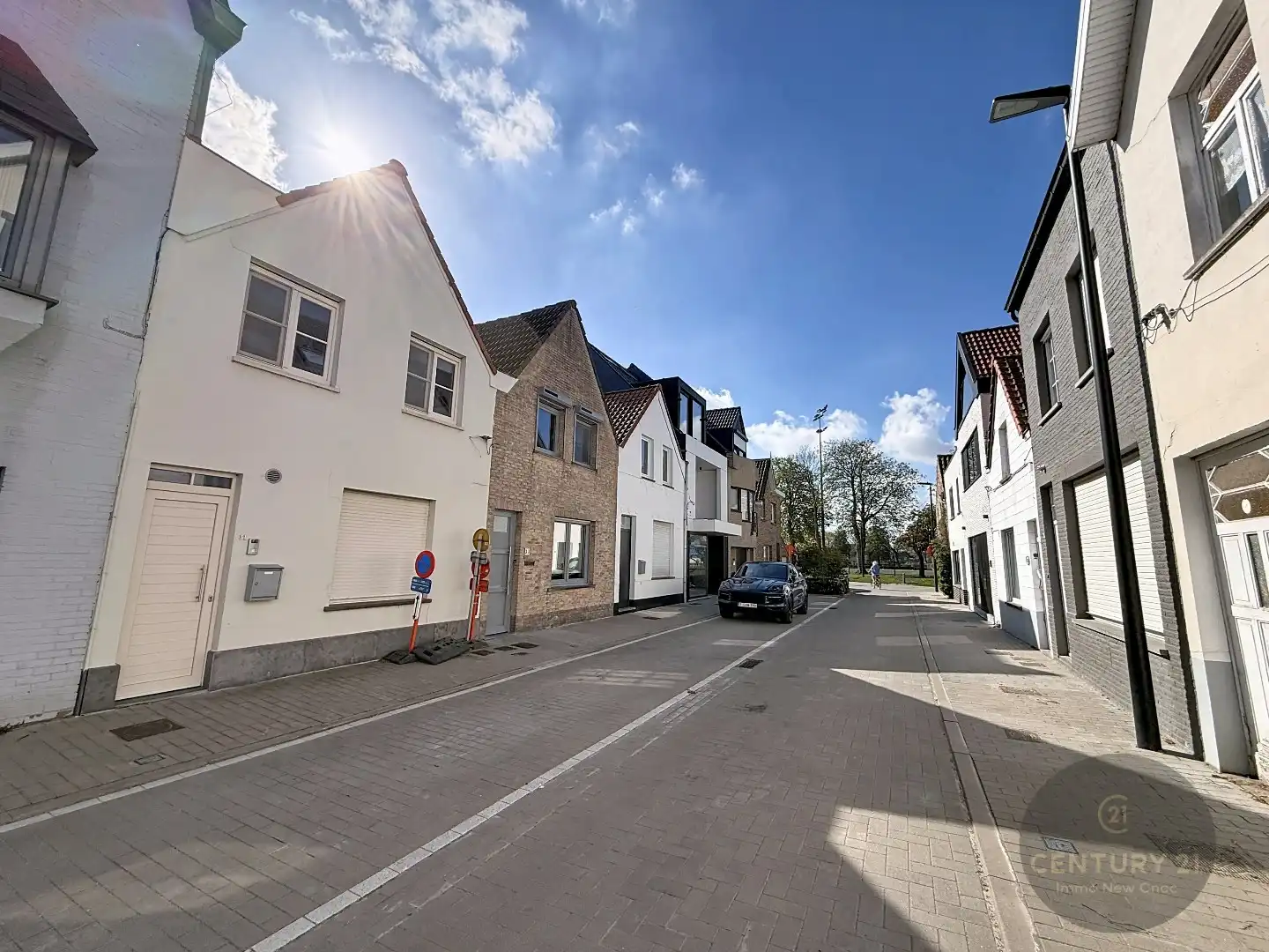 KNAP GERENOVEERDE WONING! foto 3