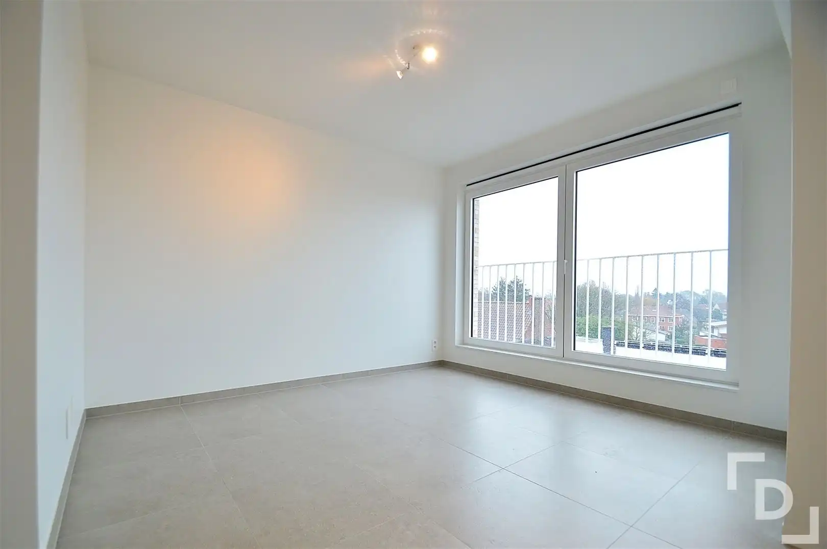 Nieuwbouwappartement met carport te huur te Ieper foto 4