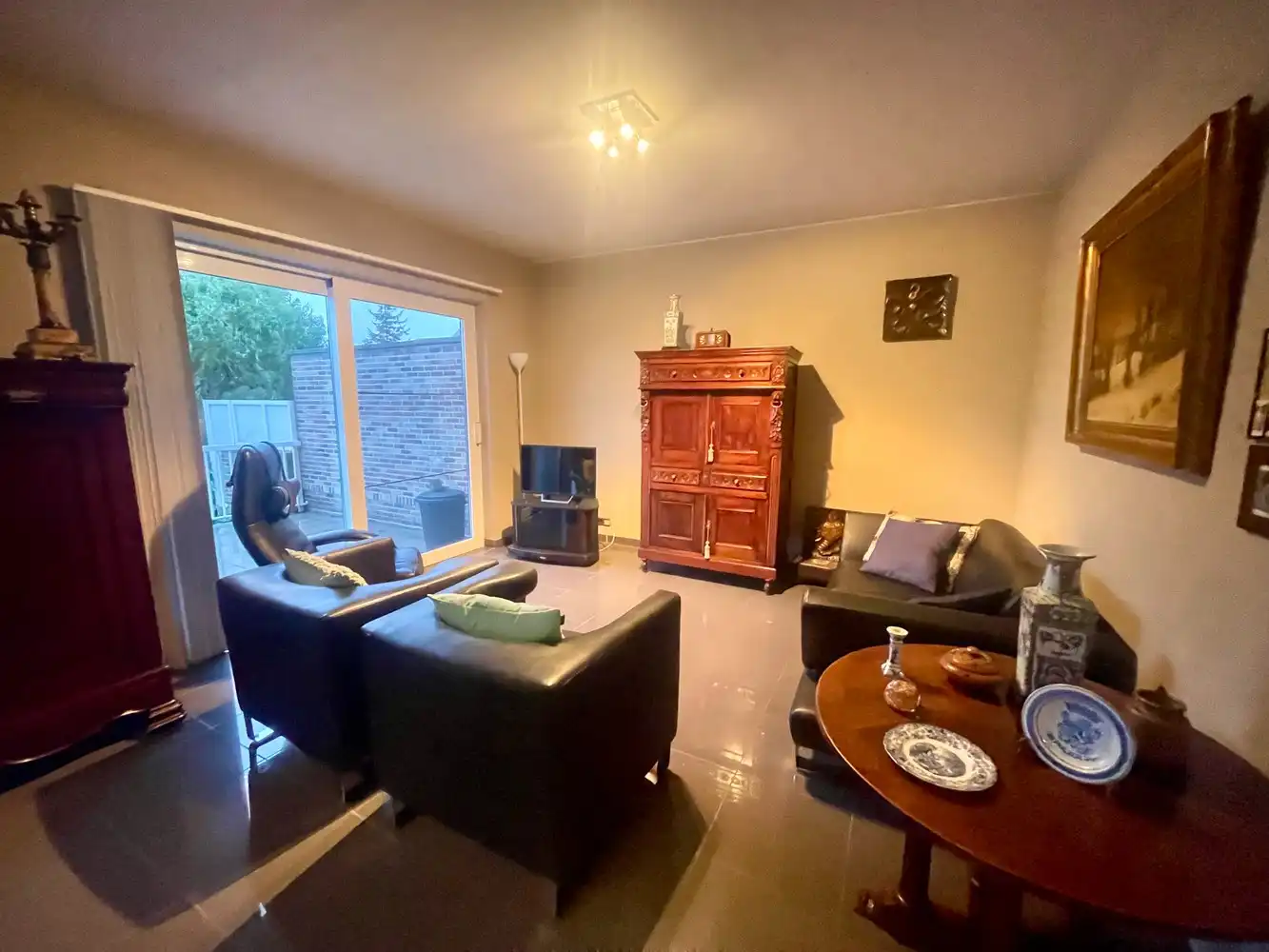 Gunstig gelegen woning met groot terras/tuin + een inpandige én een aparte garage foto 11