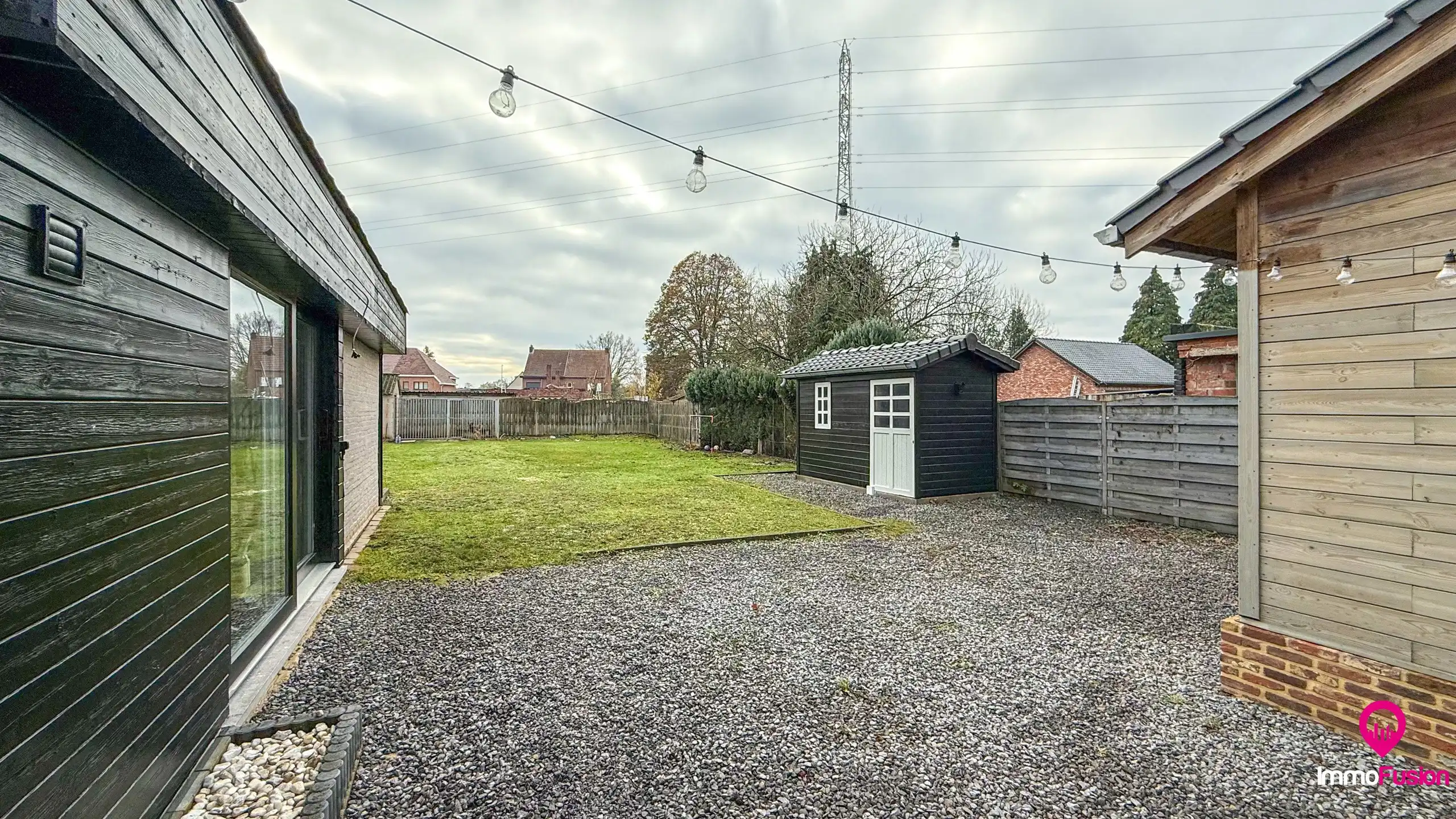 Zeer ruim wonen met 5 slpks en rustig gelegen! foto 34