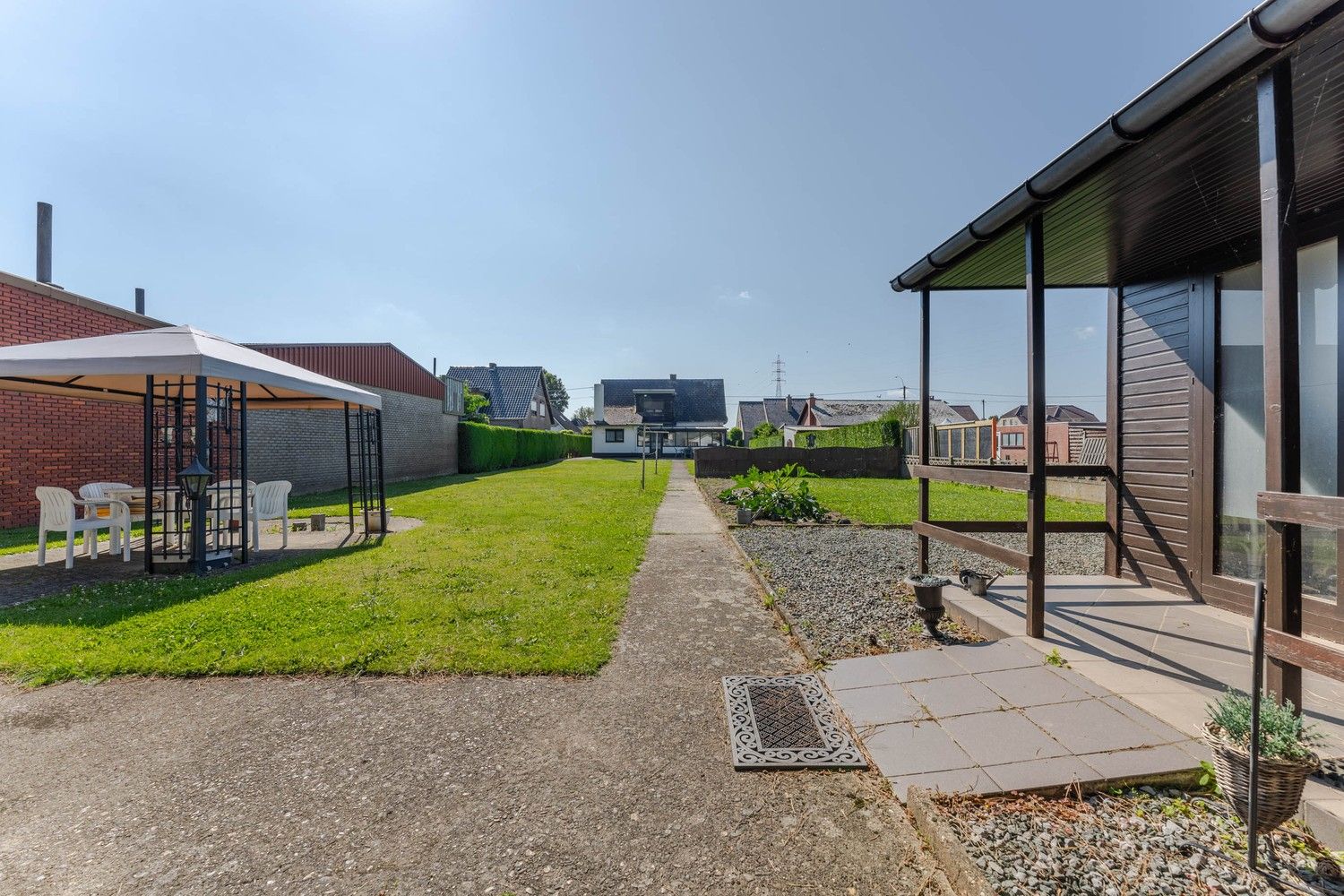 Landelijk gelegen vrijstaande woning op 12a 38ca nabij de Nederlandse grens! foto 31