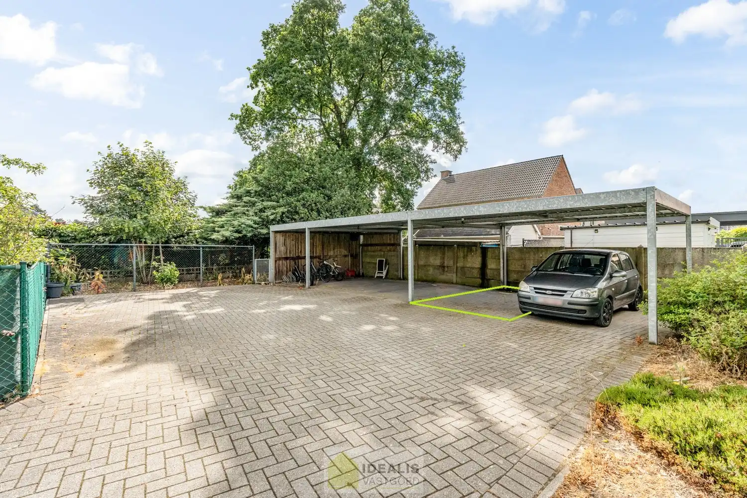 IDEALIS VASTGOED – GELIJKSVLOERS APPARTEMENT GELEGEN OP UITERST CENTRALE LOCATIE TE HECHTEL-EKSEL foto 4