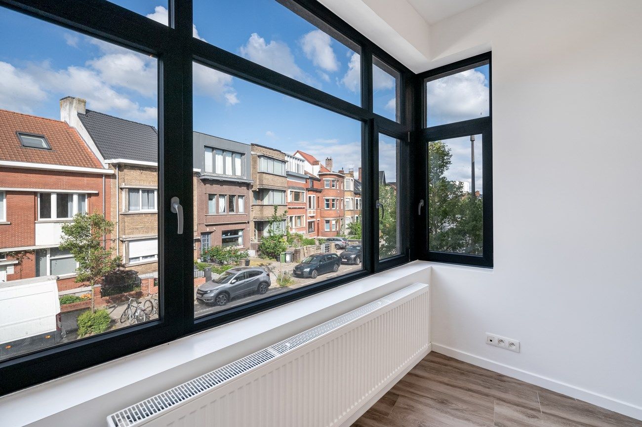 instapklaar 3-slkappartement op wandelafstand van het Sint-Pietersstation foto 4