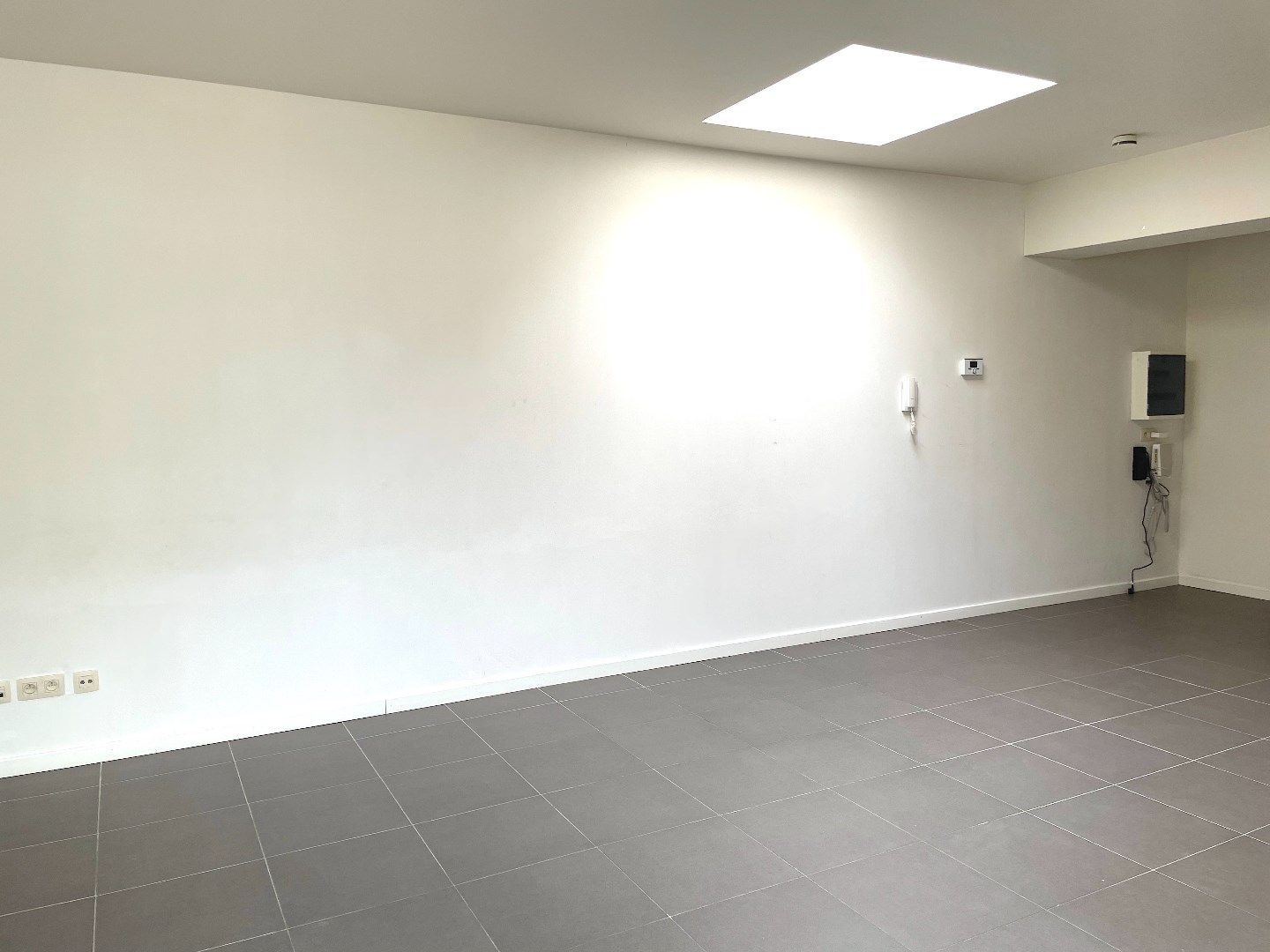 Mooi, gerenoveerd appartement met 1 slaapkamer en terras. foto 3