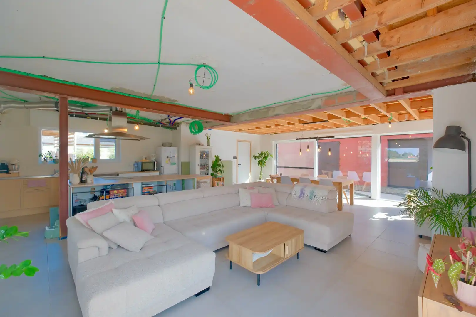 Lichtervelde – Open bebouwing met 2 slpks en garage op 760 m²! foto 8