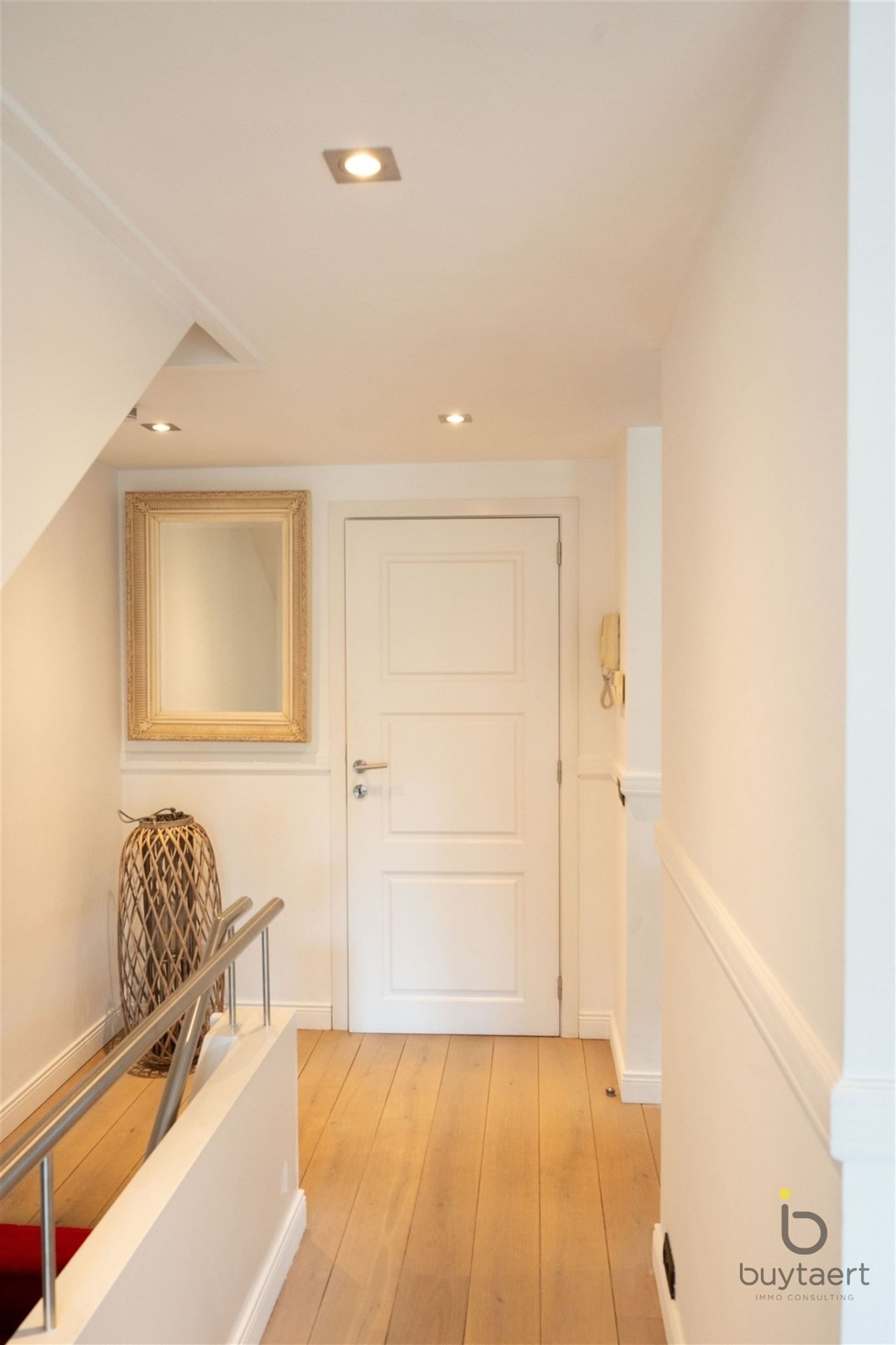 Véél ruimte, terras én tuin: lichtrijk 3 slaapkamer - triplex appartement in hartje Schilde! foto 24