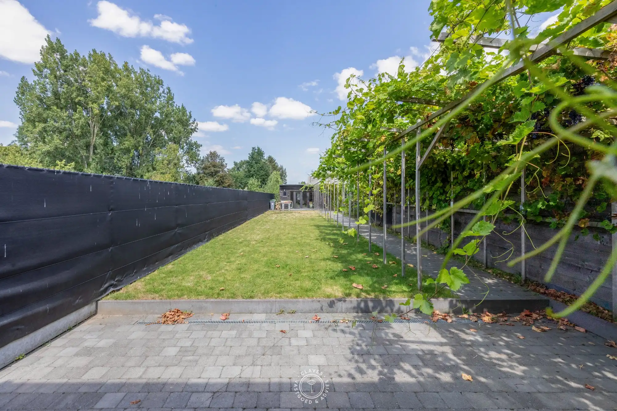 Volledig vernieuwde halfopen bebouwing in het geliefde Nieuwkerken foto 4