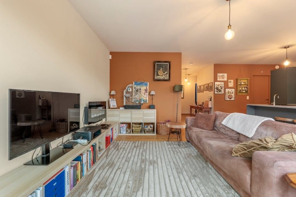 MODERN, KWALITATIEF EN LICHTRIJK APPARTEMENT MET UNIEK STUKJE DESIGN IN HARTJE TONGEREN foto 9