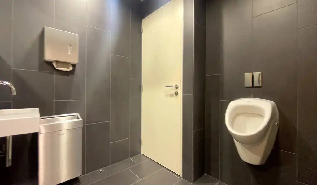 Volledig uitgerust kantoor te huur langs E313 te Wommelgem foto 25