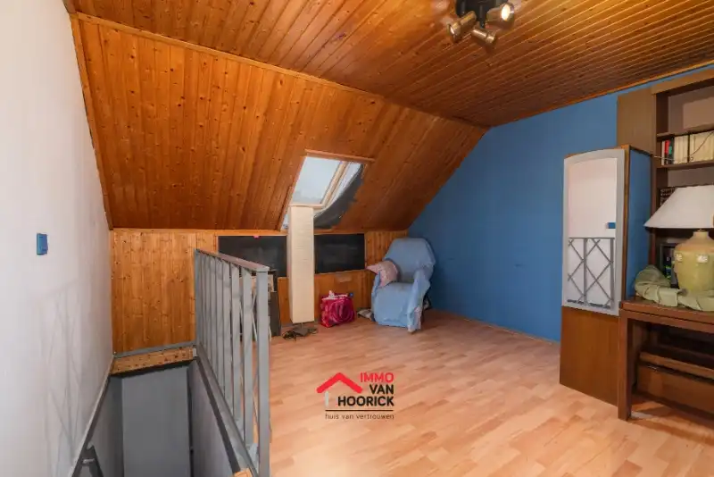 Ruime woning met 3 slaapkamers en tuin! foto 13
