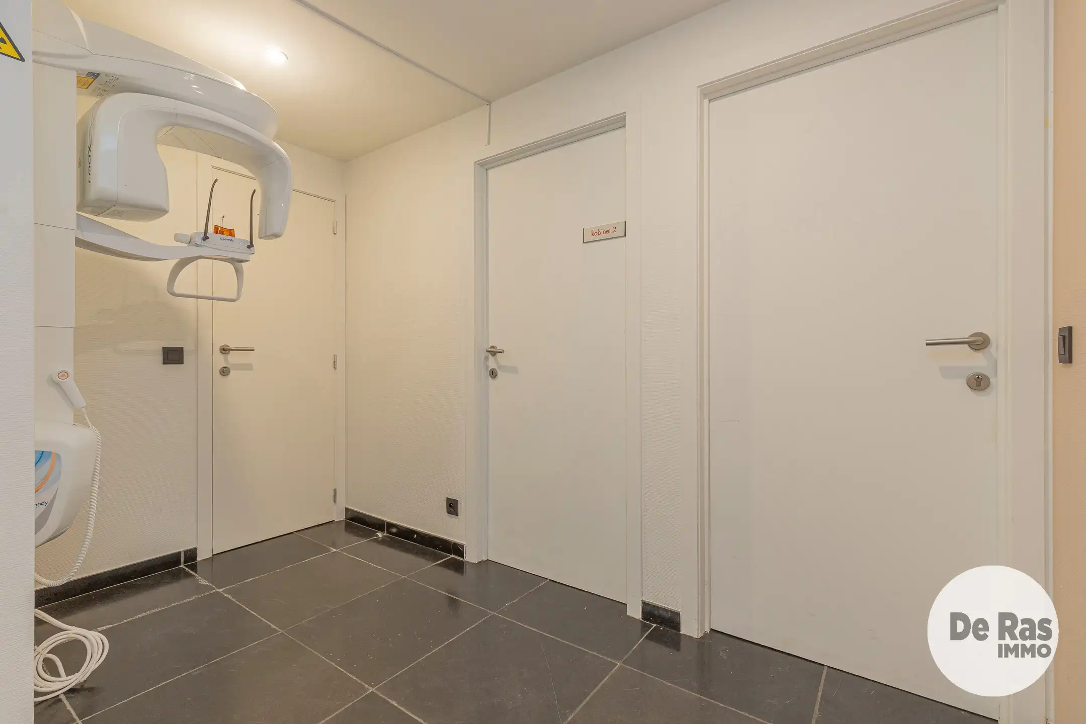 Splinternieuwe tandartspraktijk in centrum–145 m²-3 kabinetten foto 18