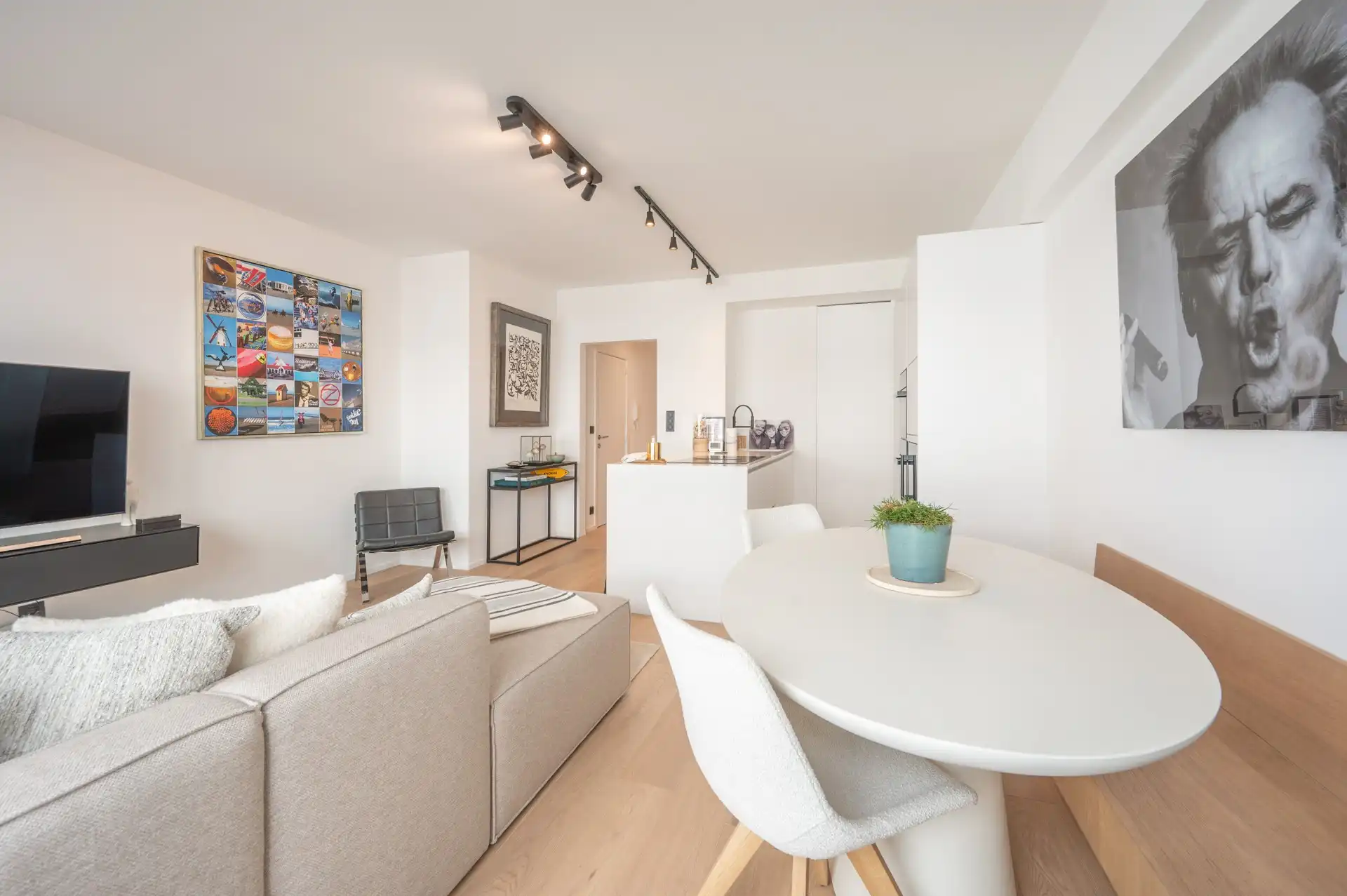 Prachtig twee slaapkamer appartement met zijdelings zeezicht, vlak bij de Kustlaan foto 5