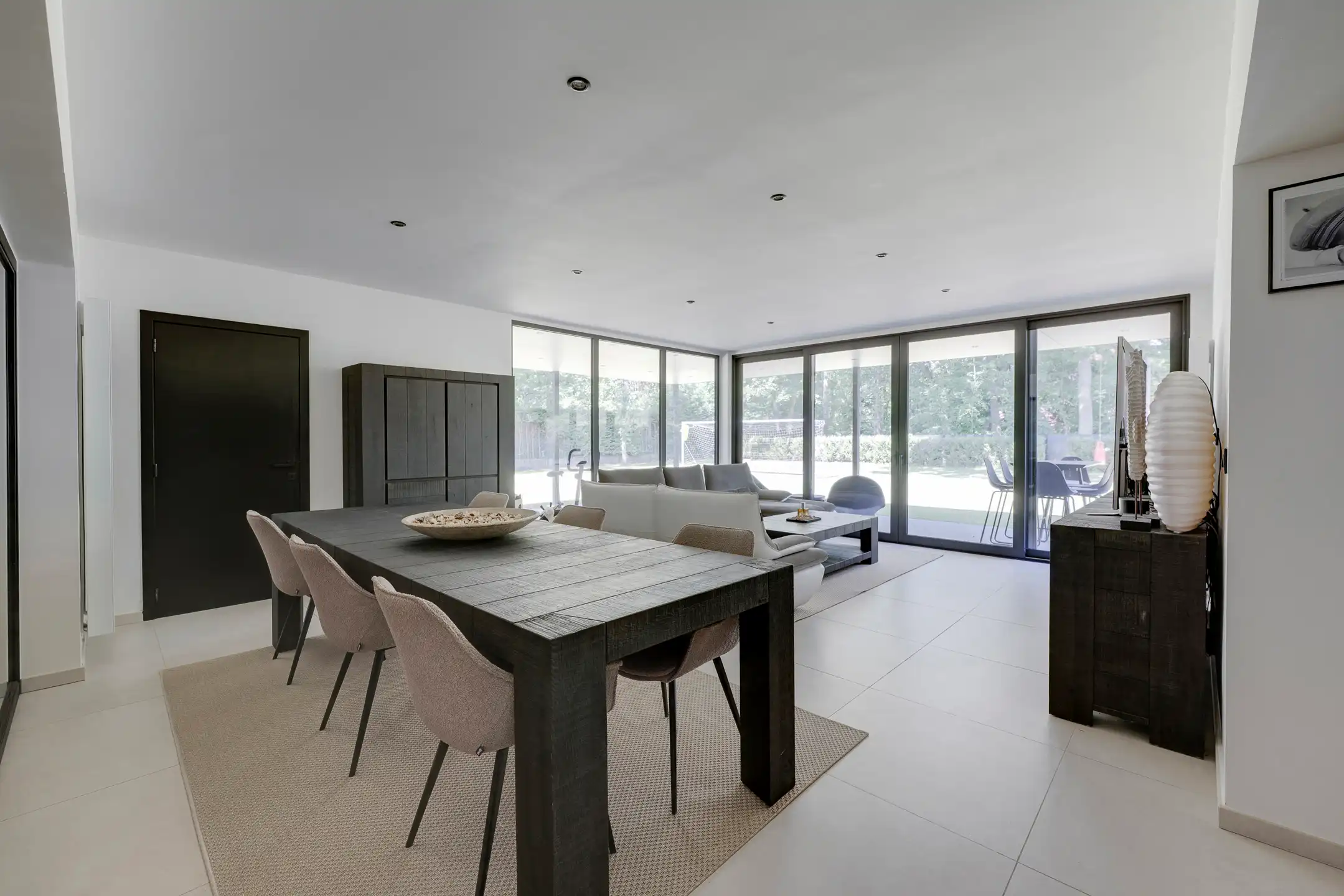 Gerenoveerde woning op een mooi perceel van ca 2.000 m² foto 9