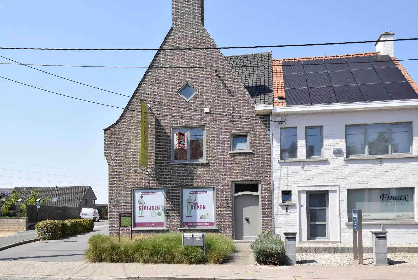 TWEE SLAAPKAMER APPARTEMENT MET GARAGE EN AUTOSTAANPLAATS CENTRUM RUMBEKE foto {{pictureIndex}}