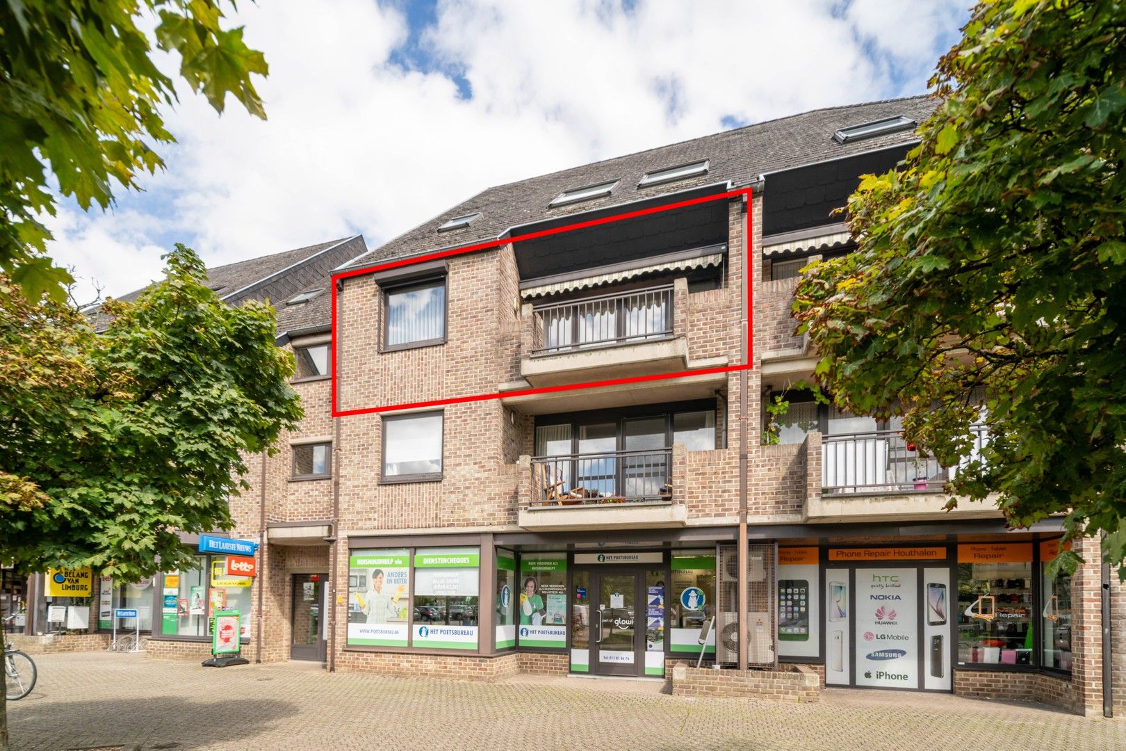 🏠 Te Huur – Ruim Appartement met 2 Slaapkamers, Terras, Garage en Kelder in Houthalen-Helchteren foto {{pictureIndex}}