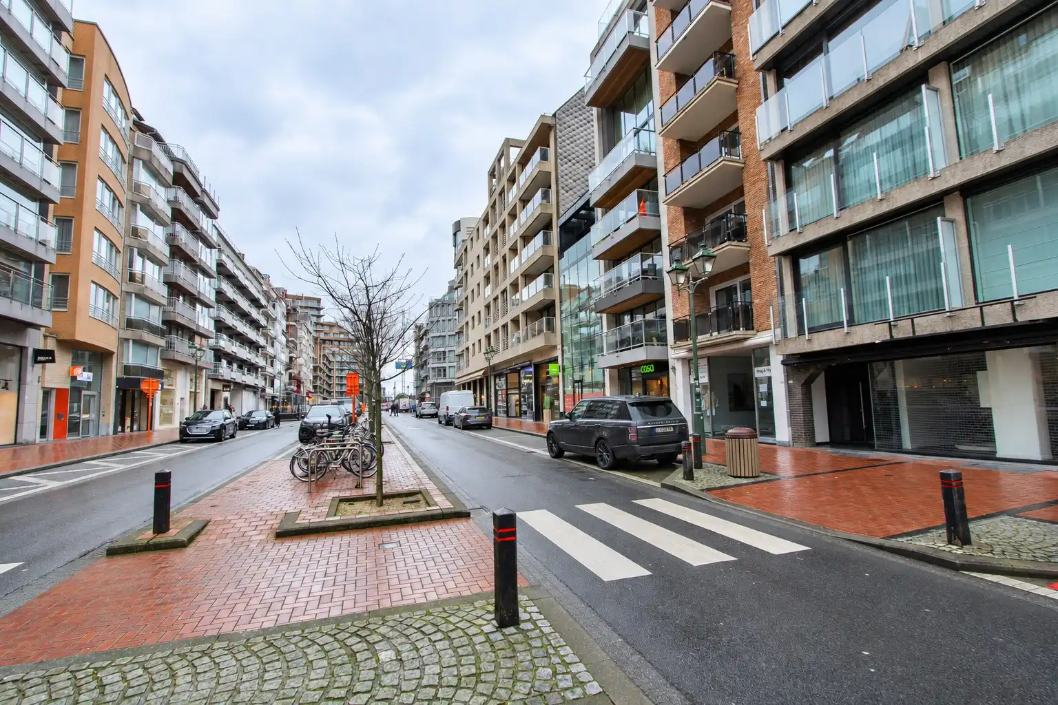 Breed instapklaar handelspand 320 te huur Knokke  foto 12
