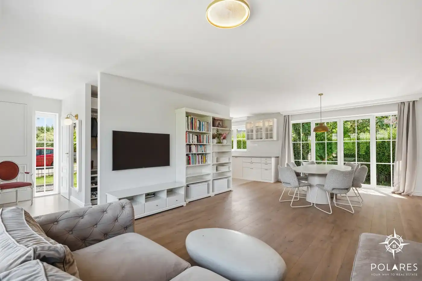 Volledig gerenoveerde moderne bungalow met zwembad – 100% instapklaar. foto 9