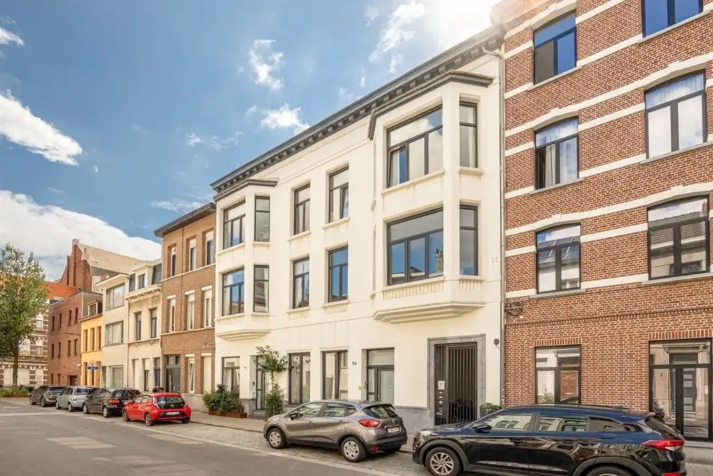 energiezuinig gerenoveerd appartement met ruim terras foto 15