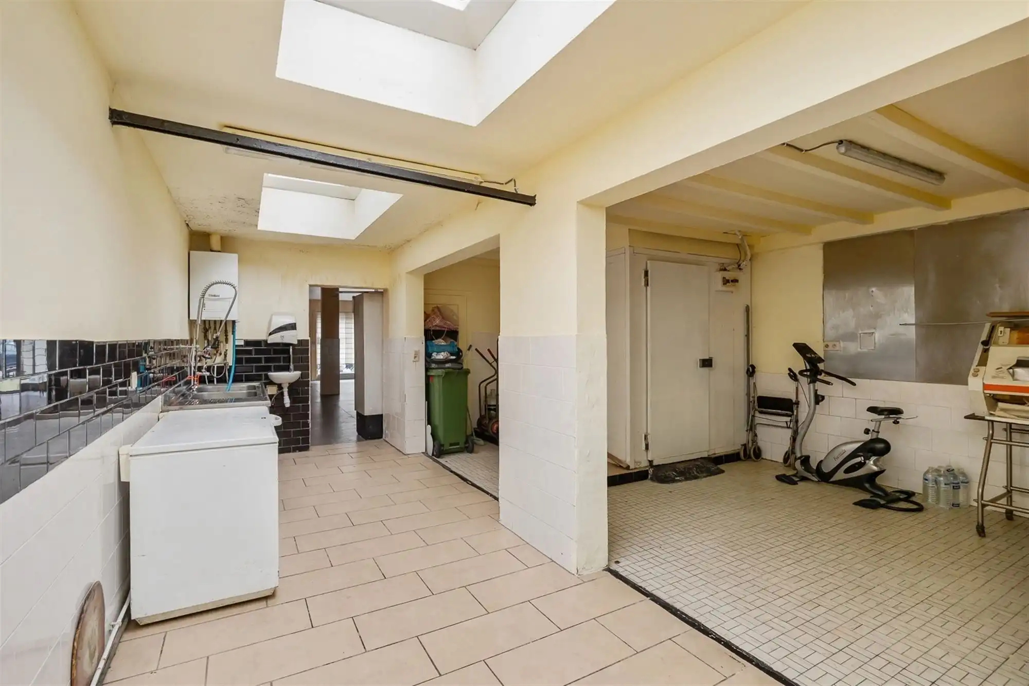Handelshuis met woonst met 3 à 4 slaapkamers foto 6