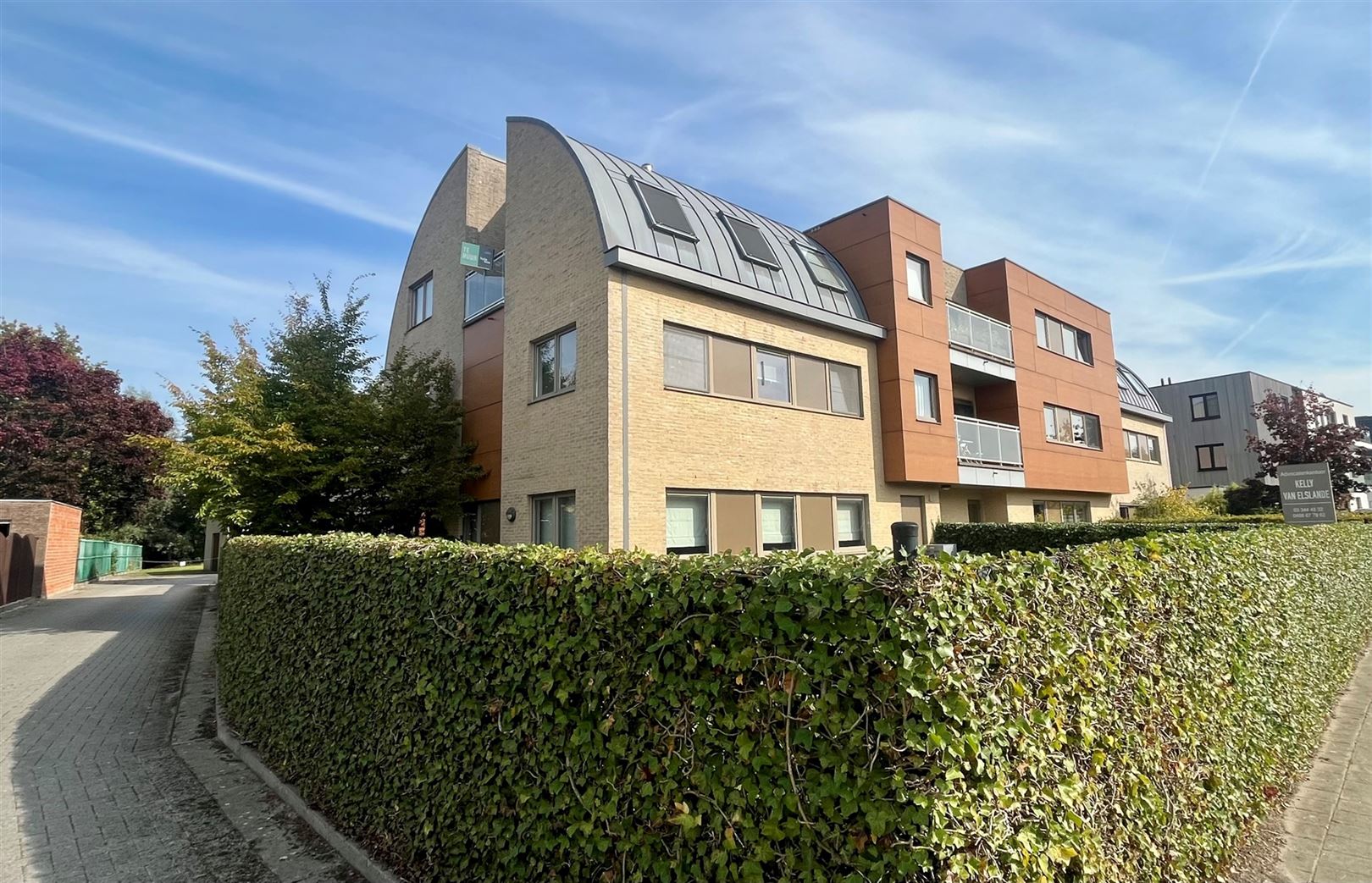 Modern en gezellig appartement in HOB foto {{pictureIndex}}