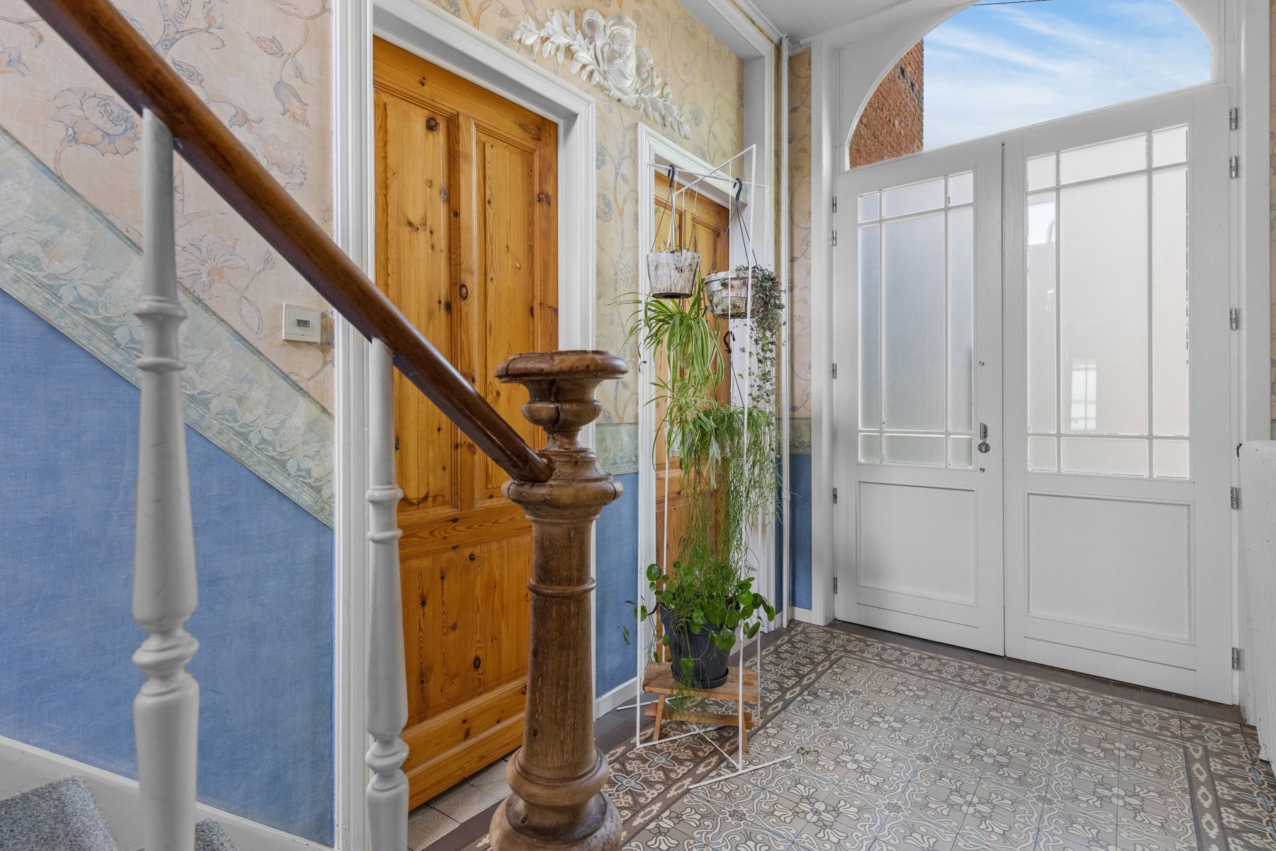 Karaktervol herenhuis te Merelbeke-Melle foto 2