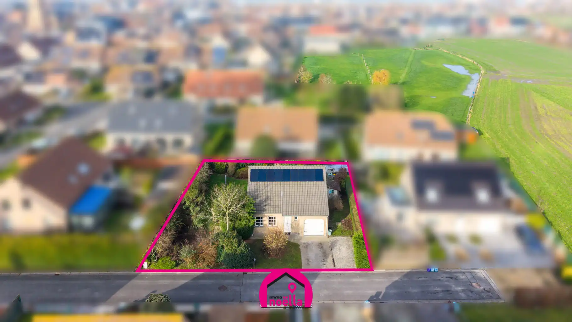 Instapklare woning met 4 slaapkamers, tuin en zonnepanelen foto {{pictureIndex}}