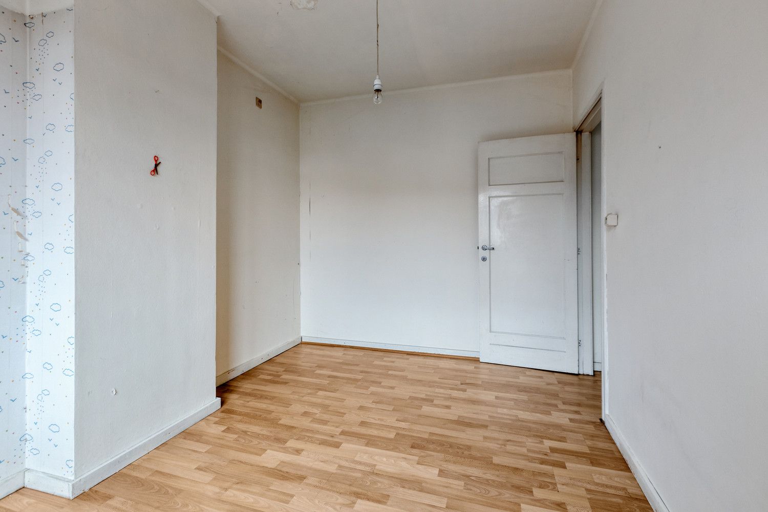 ZEER CHARMANTE WONING MET 4 SLAAPKAMERS, TUIN EN GARAGE TE DIEST! foto 23