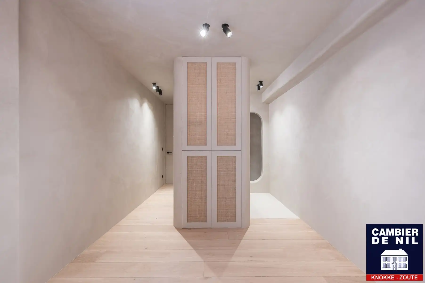 Tijdloos gerenoveerd appartement met zijdelings zeezicht  foto 14