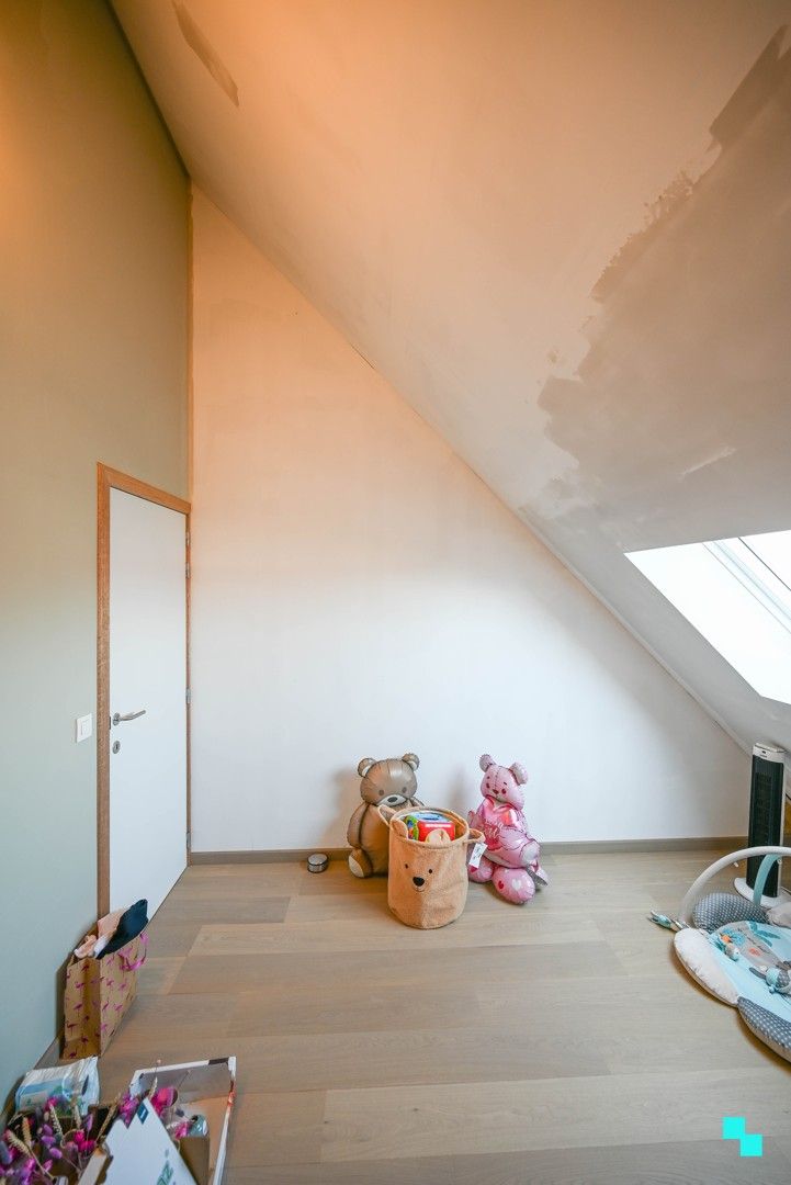 Riante woonst in residentiële buurt in Kortrijk foto 28