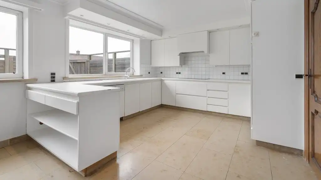 Bedrijfspand met woonst te huur in Dikkelvenne foto 11