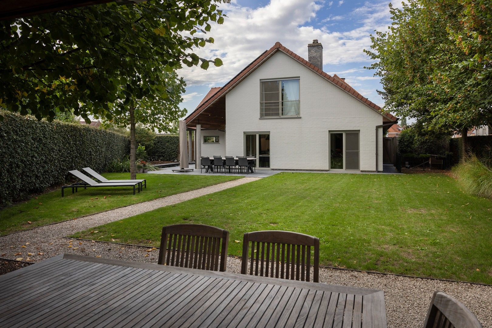 Alleenstaande woning met mogelijke praktijkruimte. foto 21