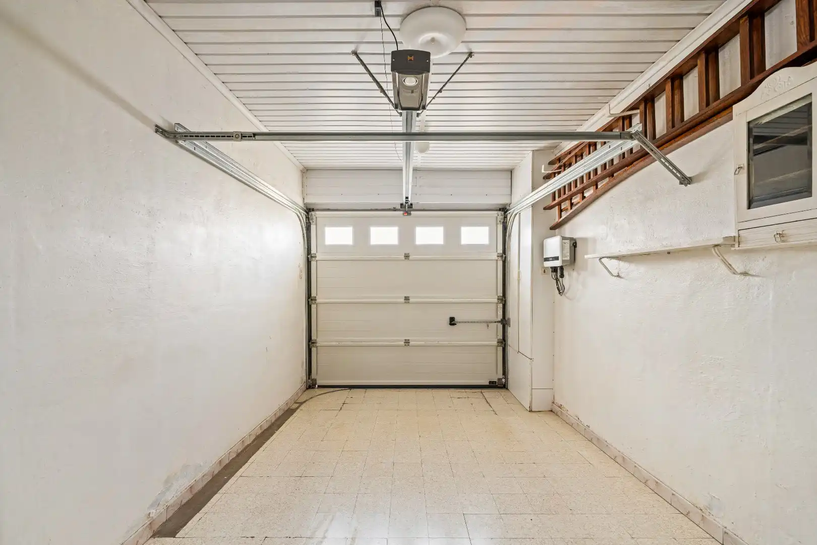 Halfopen woning met 3 slaapkamers, garage en tuin op een rustige ligging in Dadizele foto 17