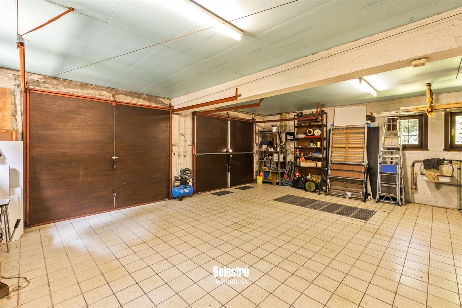 TIJDLOZE VILLA OP 3.317 M2 BOIS DE STRIHOUX foto 18