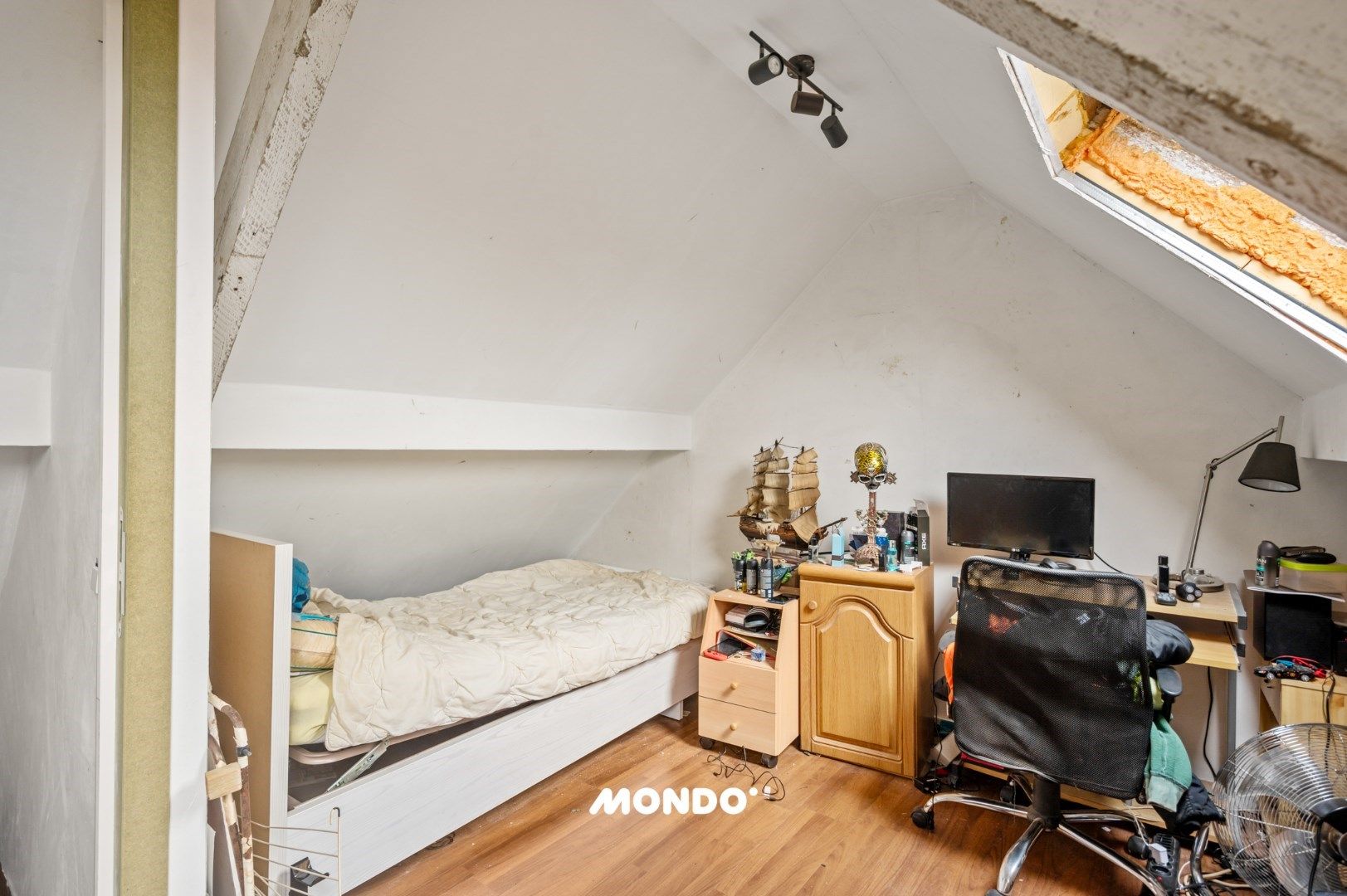 Gezellige woning met 4 slaapkamers! foto 14