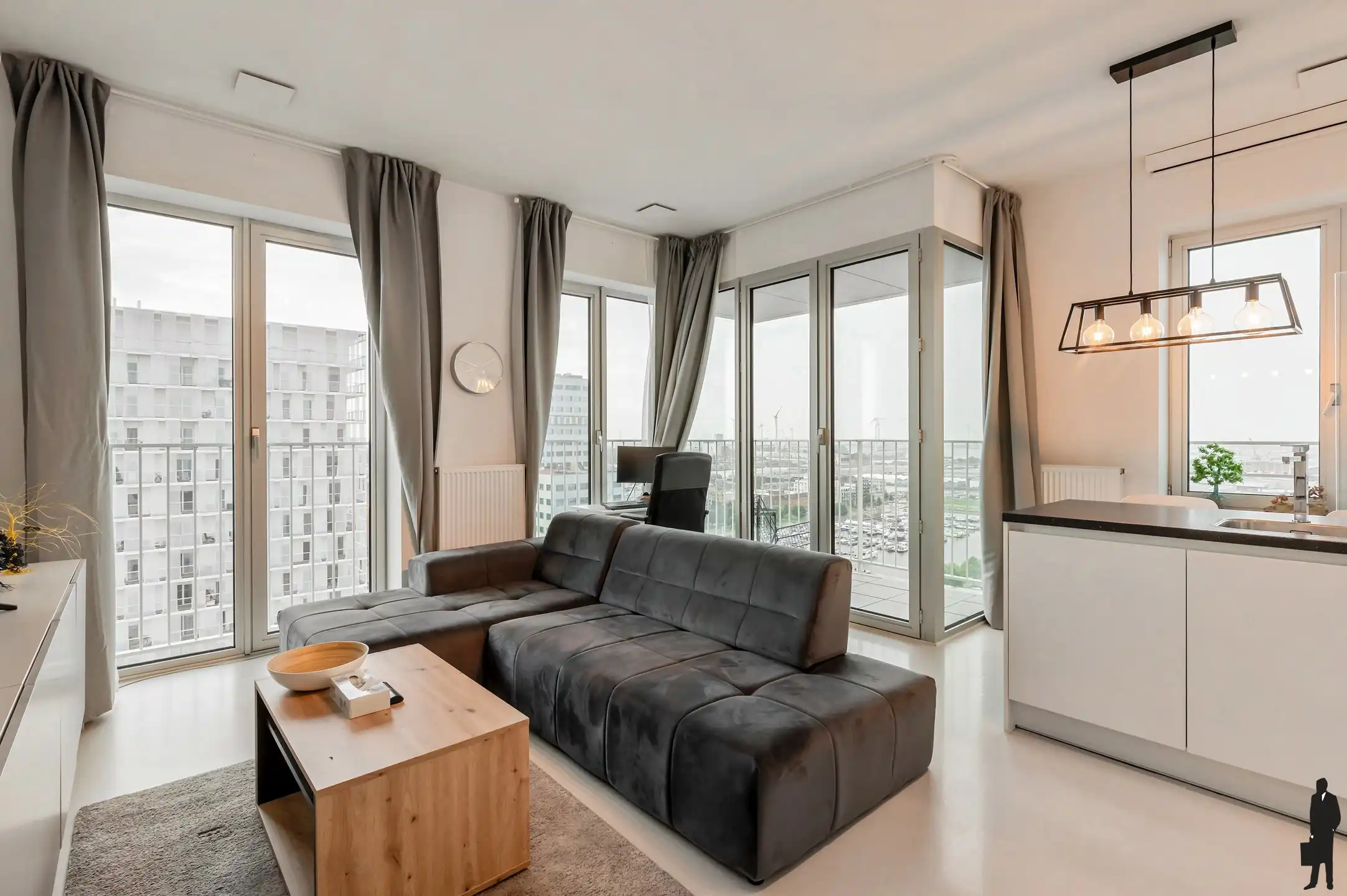 Wonen boven Antwerpen – Exclusief Panorama op de 19e verdieping foto 4