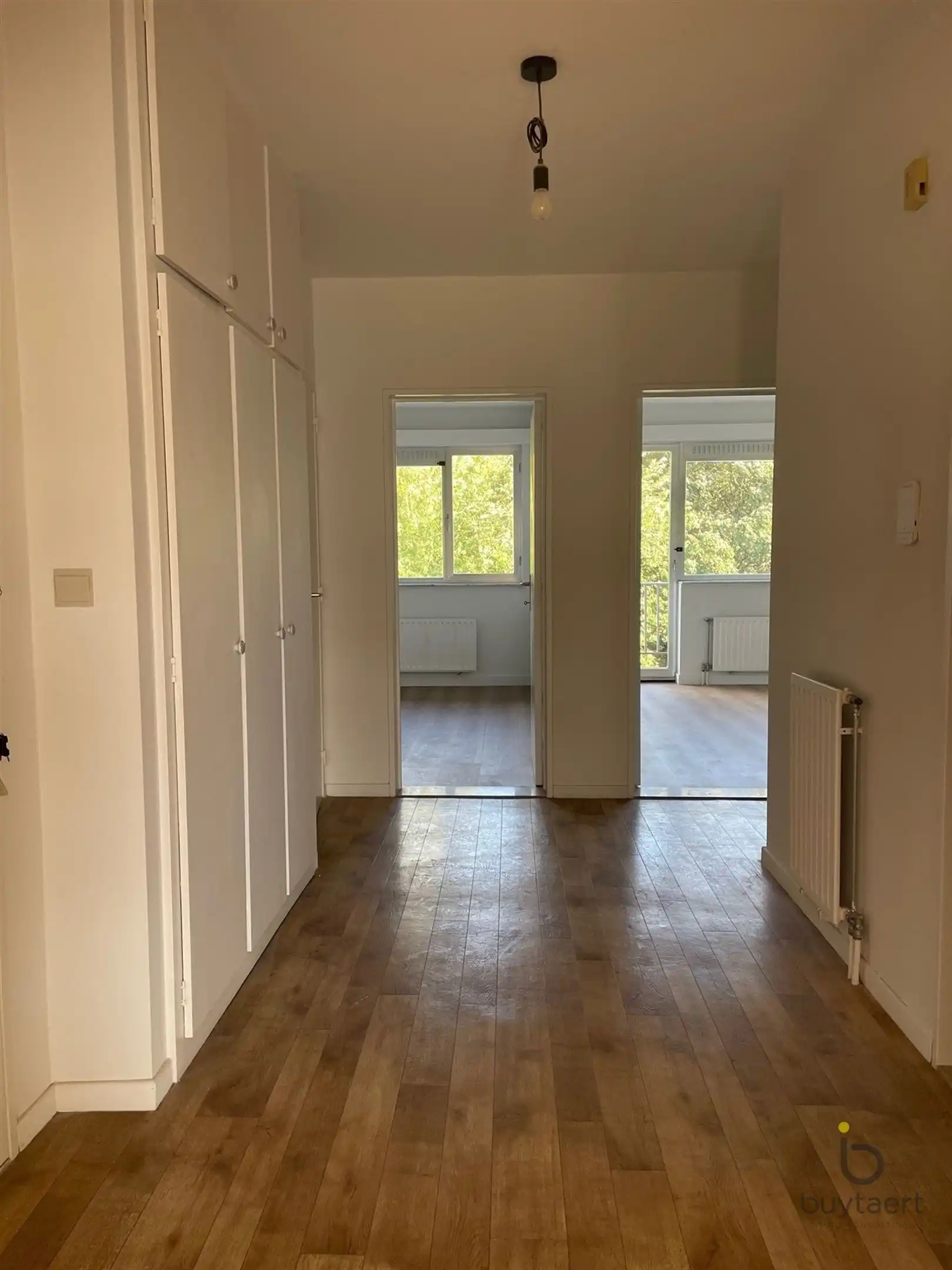 Ideaal gelegen twee (of drie) slaapkamer appartement in het hartje van Brasschaat!  foto 11