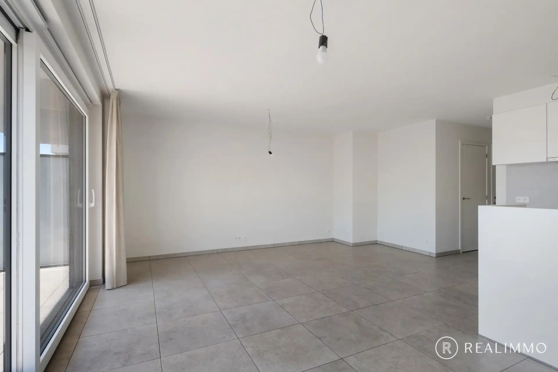Instapklaar nieuwbouwappartement in hartje Desselgem foto 7