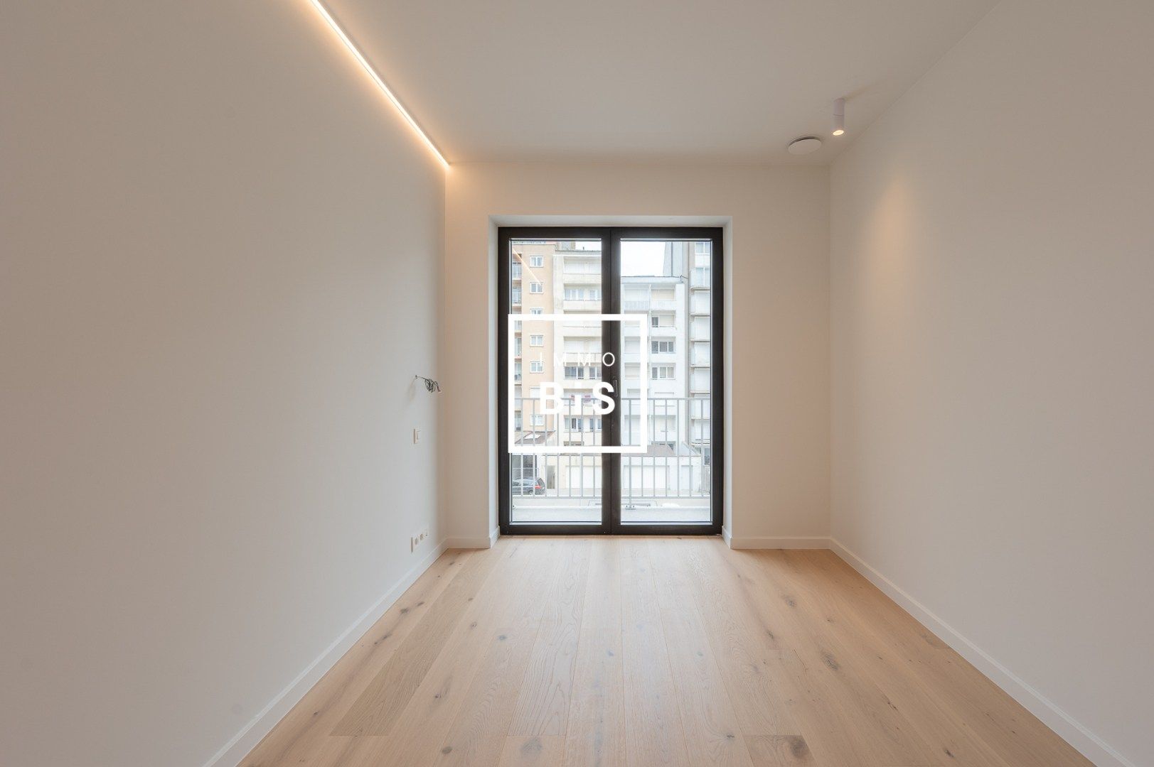 Stijlvol nieuwbouwappartement op toplocatie aan zee foto 13