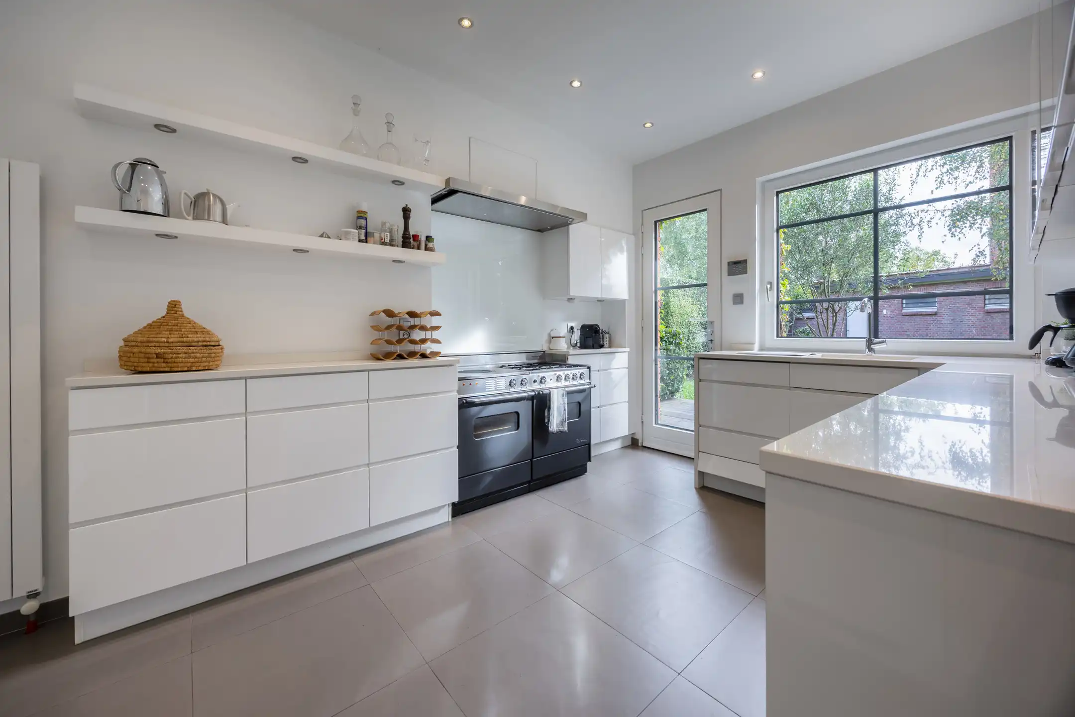 Bijzondere karakterwoning met tuin en praktijkruimte foto 12