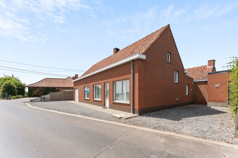 Roeselare - aan de rand van de stad : Charmante landelijke woning met tuin nabij de Zilverberg – Roeselare opp. 655 m² foto 2