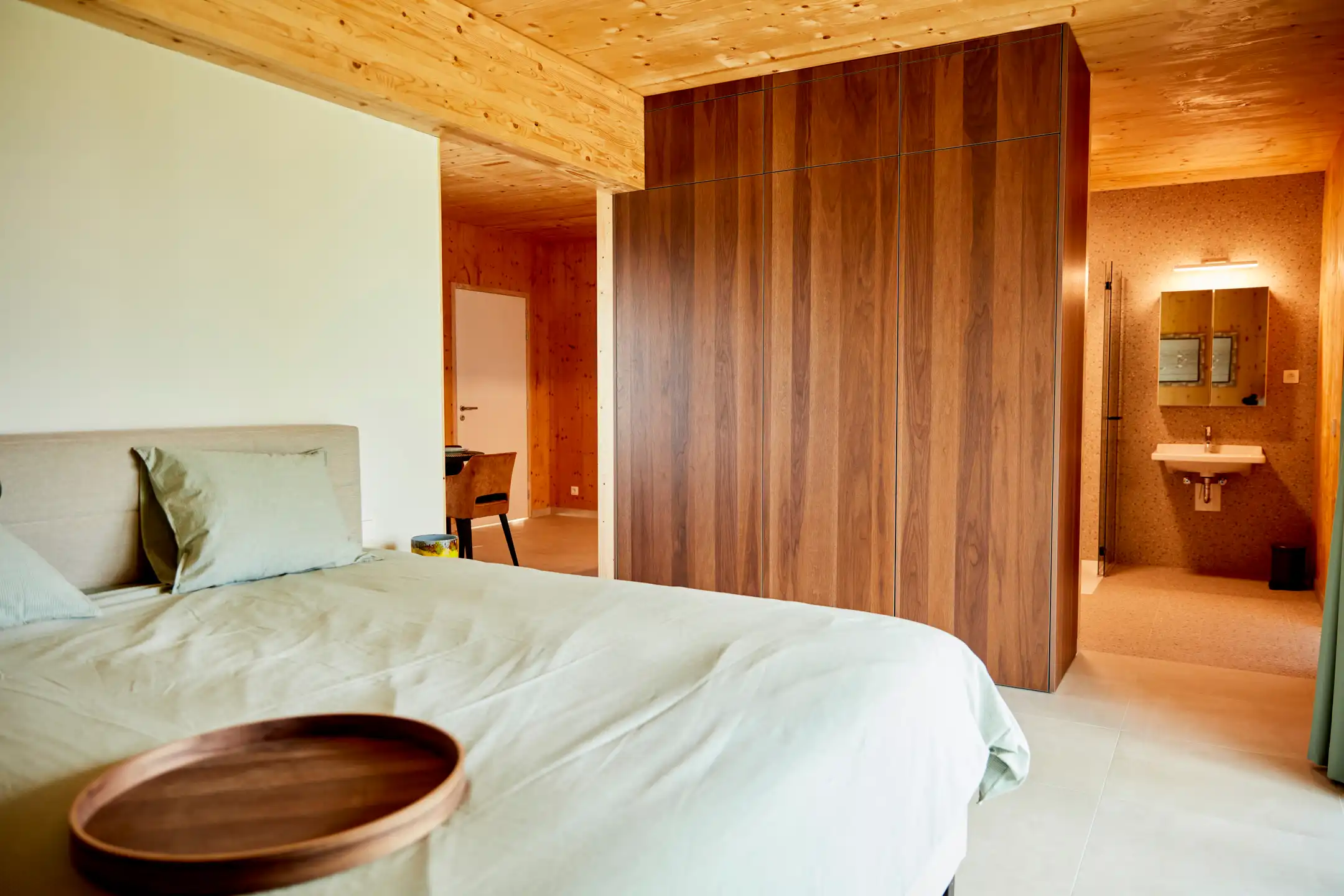 WICHELEN - Unieke serviceflat op centrale locatie foto 6