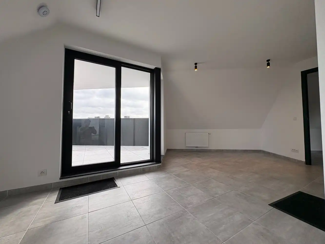 Modern dakappartement in het centrum van Torhout foto 3