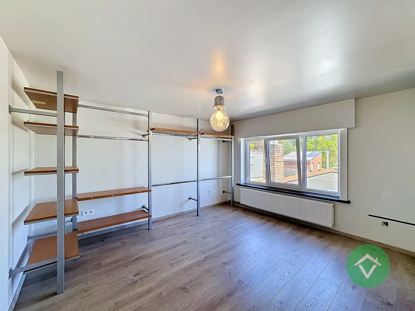 Instapklare woning met 3 slaapkamers en tuin te Eernegem  foto 21