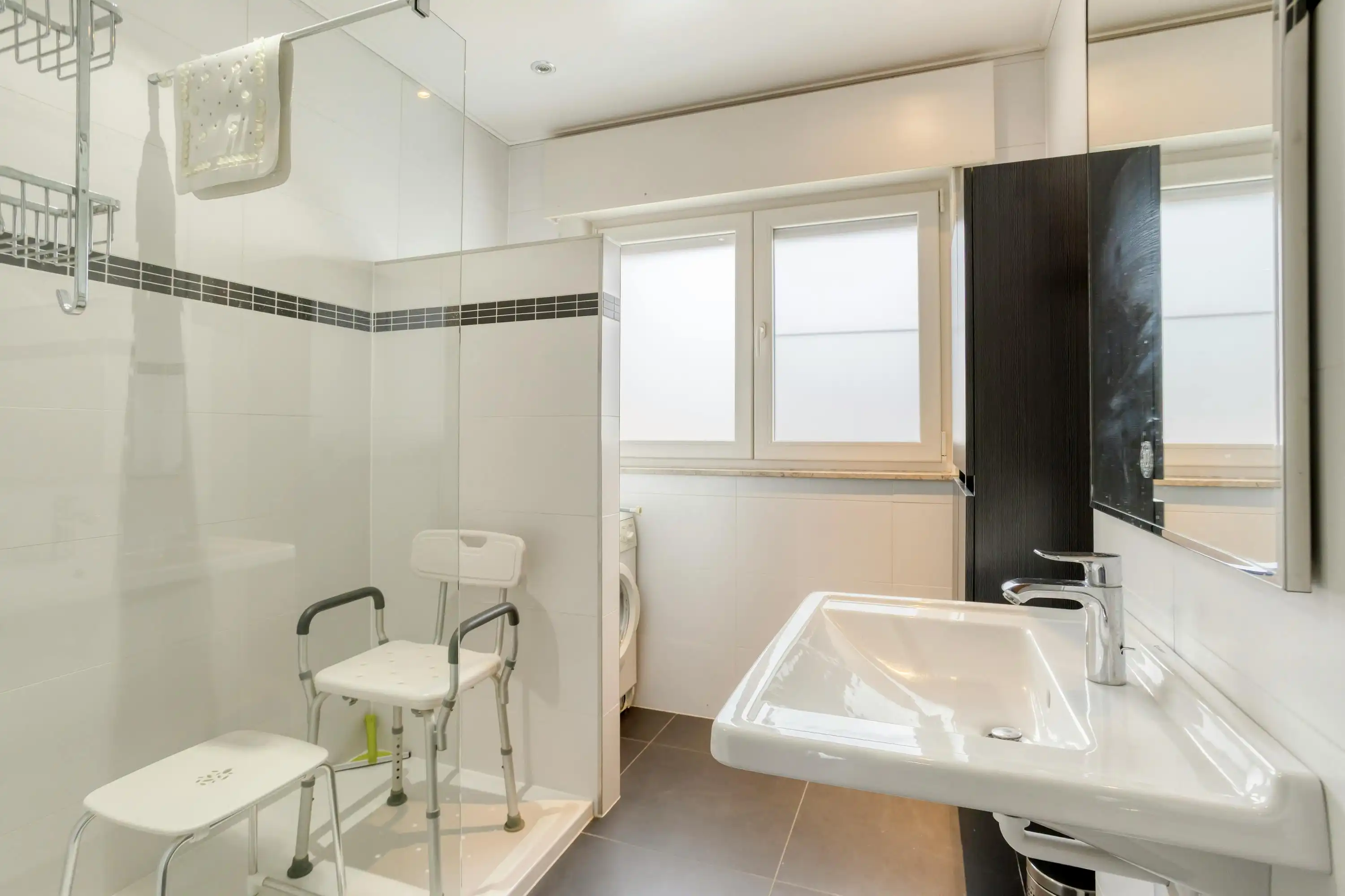 Solide woning met magazijn van 80m² te koop in Geraardsbergen foto 7