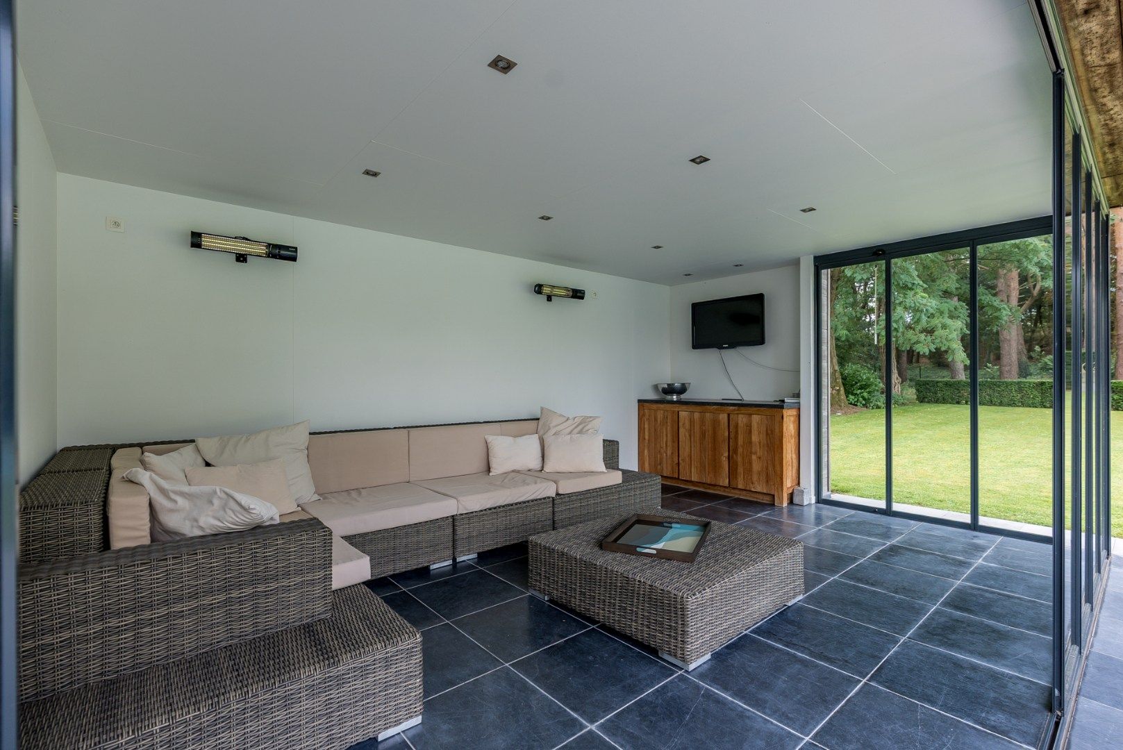 Prachtig gelegen villa met zwembad op 33 are tegen de Keiheuvel ! foto 35