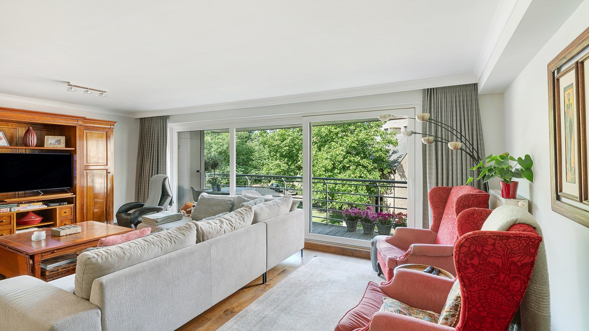 Ruim en stijlvol appartement met open zicht in centrum Knokke foto 9