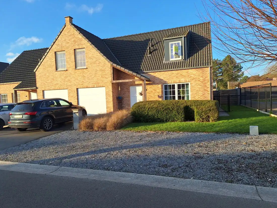 Recente halfopen bebouwing op een TOPlocatie foto {{pictureIndex}}